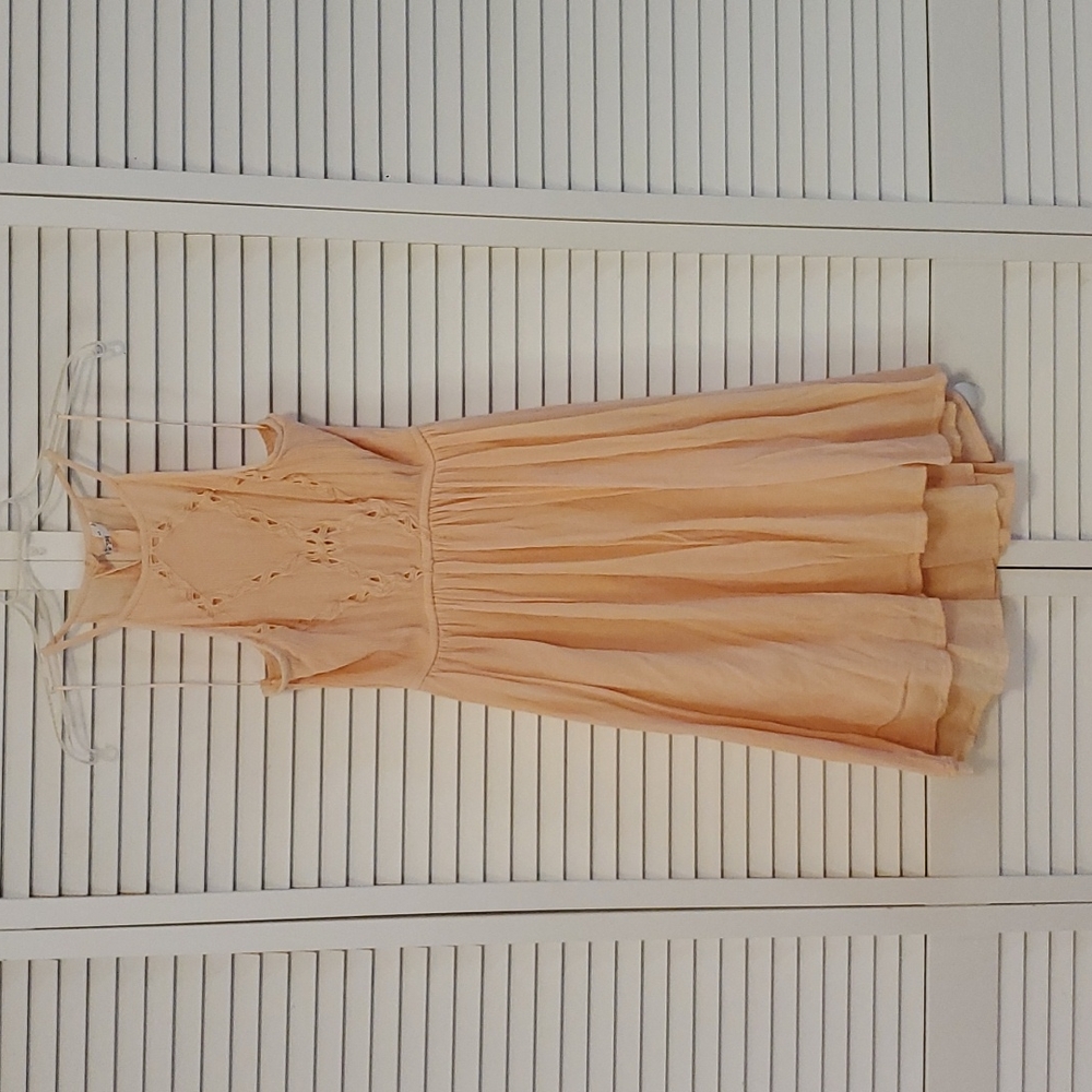 Mudd summer dress. Peach, high-low.  M, Medium.